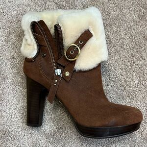 Women’s size 6.5 Ugg boots- worn ONCE!